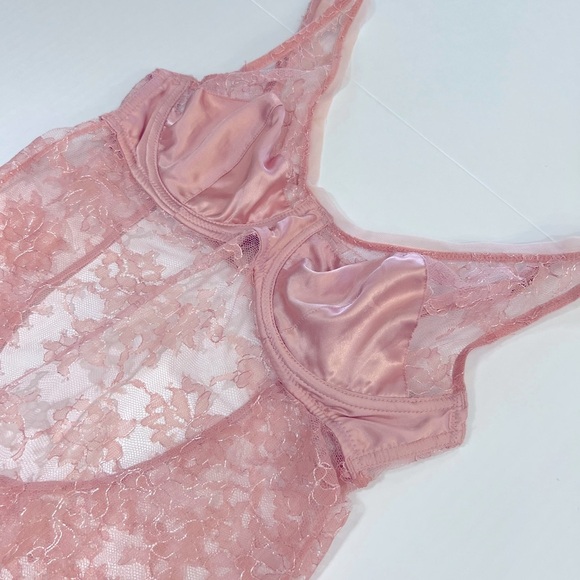 Vintage Victoria's Secret Pink Lace Chemise - Picture 4 of 14